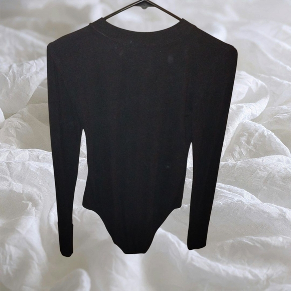 Elegant Black Long Sleeve Bodysuit - Picture 5 of 6